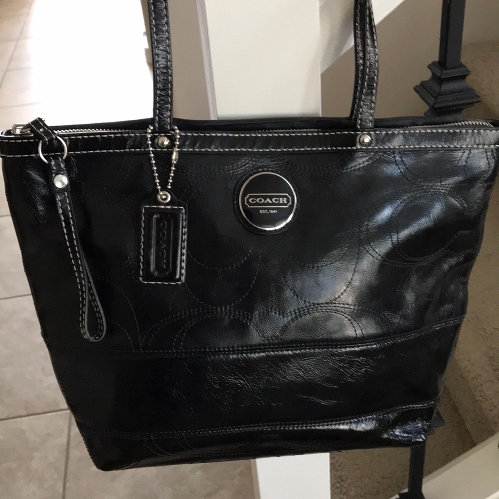 Signature Coach Black Patent Leather Purse Tote - Picture 2 of 8